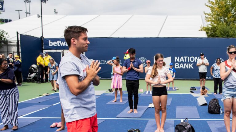 Alexis Galarneau does a yoga pose as part of the Mental Timeout yoga at the National Bank Open.