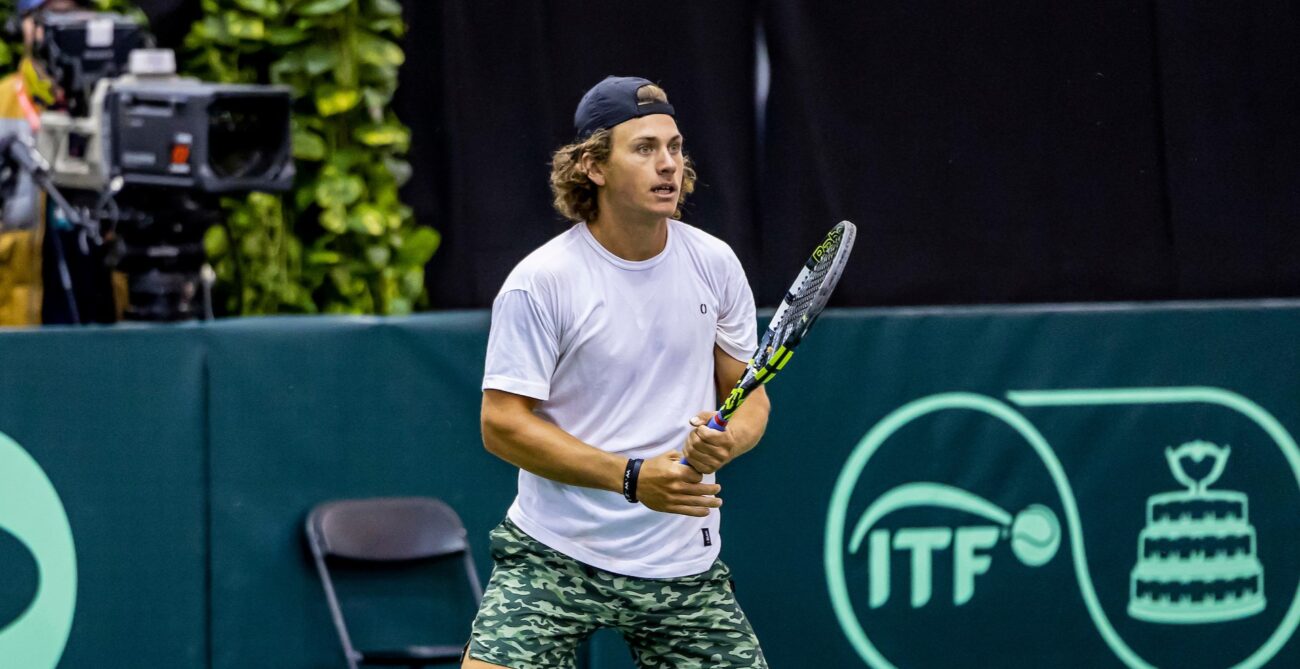 Liam Draxl prepares for a return in practice. He is playing this week at the ITF event in Laval, QC.